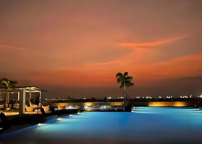 120sqm 3bedrooms Luxurious Facing Bay Sunset Nearby Okada Moa Solaire Ayala Malls *