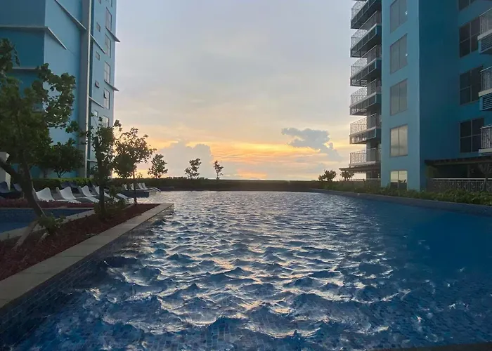 120sqm 3bedrooms Luxurious Facing Bay Sunset Nearby Okada Moa Solaire Ayala Malls Apartment *