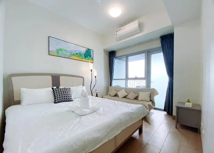120sqm 3bedrooms Luxurious Facing Bay Sunset Nearby Okada Moa Solaire Ayala Malls *