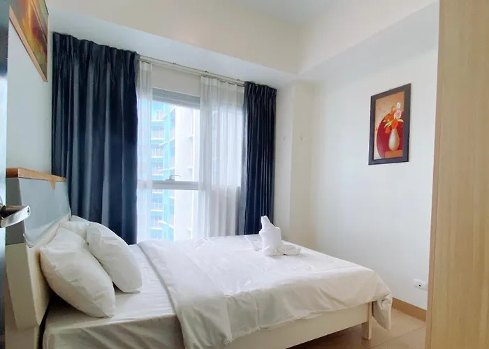 Apartment 120sqm 3bedrooms Luxurious Facing Bay Sunset Nearby Okada Moa Solaire Ayala Malls Manila