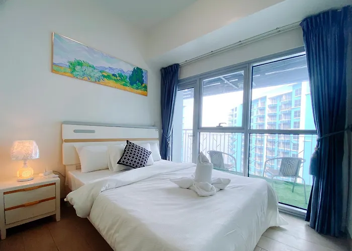 120sqm 3bedrooms Luxurious Facing Bay Sunset Nearby Okada Moa Solaire Ayala Malls Manila